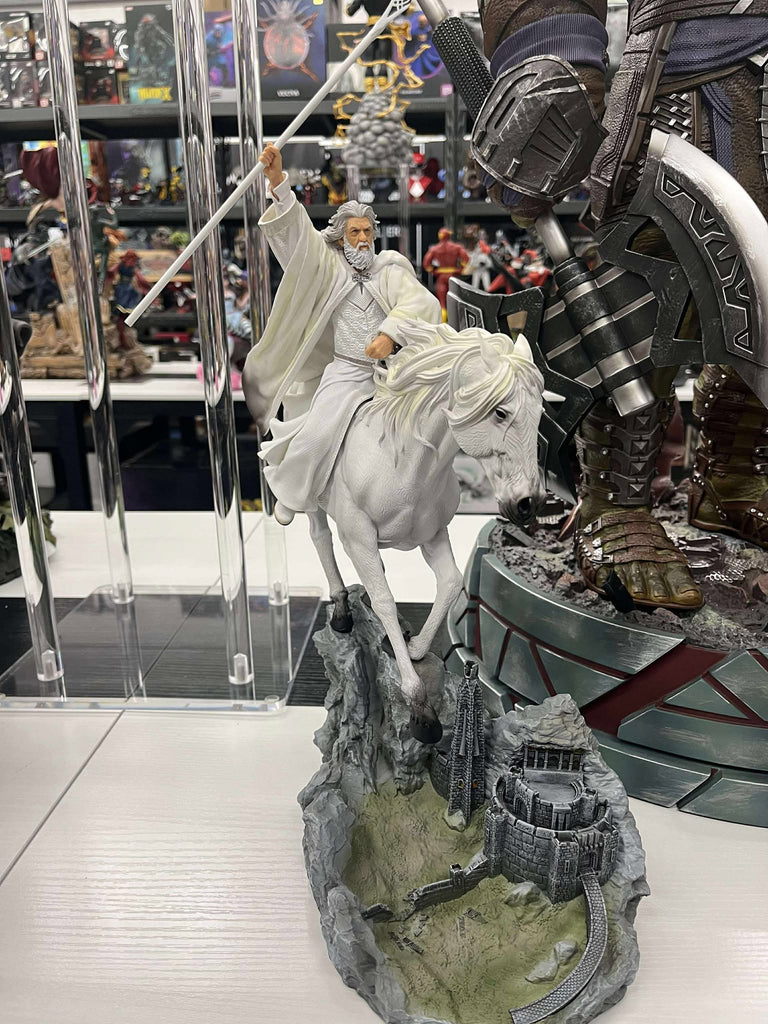 Iron Studios Lord of the Rings Gandalf the White & Shadowfax 1/10