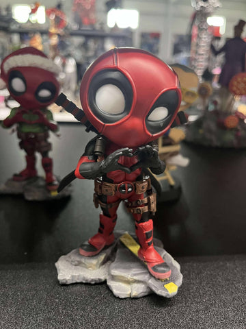 Iron Studios Marvel Studios Deadpool Minico Statue - collectorzown