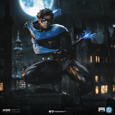 PRE - ORDER: Iron Studios DC Comics Nightwing 1/10 Art Scale Statue - collectorzown