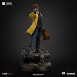 PRE - ORDER: Iron Studios The Goonies Mikey Walsh 1/10 Art Scale Statue - collectorzown