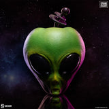 PRE - ORDER: Sideshow Collectibles Alien Apple (Green Variant) Retail Exclusive Replica - collectorzown