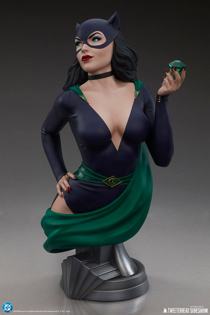 PRE-ORDER: Tweeterhead DC Comics Catwoman 1:3 Scale Bust