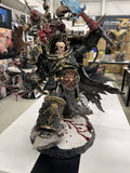 PRE - ORDER: Weta Workshop Warhammer 40K Abaddon The Despoiler Limited Edition 1/6 Scale Statue - collectorzown