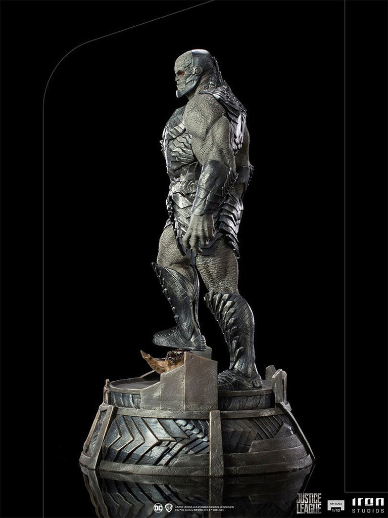 iron-studio-zack-snyders-