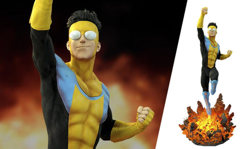 PRE-ORDER: Kinetiquettes Invincible Mark Grayson Diorama - collectorzown