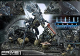 Prime 1 Premium Masterline Aliens (Comics) Queen Alien "Battle Diorama" Statue - collectorzown