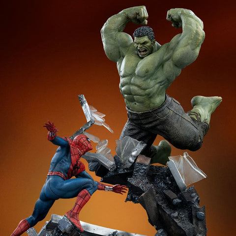 PRE-ORDER: Iron Studios Marvel Comics: Spider-Man vs Hulk 1/10 Scale Statue