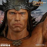 Mezco Toyz Conan the Barbarian Static-6 Conan and Valeria 1/6 Scale Statue