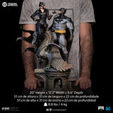 Iron Studios DC Comics Batman and Catwoman Art Scale 1/6 Diorama