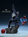 PRE-ORDER: Sideshow Collectibles Spider-Man vs Venom Maquette