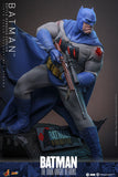 PRE-ORDER: Hot Toys DC Comics Batman: The Dark Knight Returns: Batman (Battle Damaged Version) Sixth Scale Figure