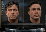 Hot Toys Batman v Superman: Dawn of Justice Batman (2.0) Deluxe Version Sixth Scale Figure