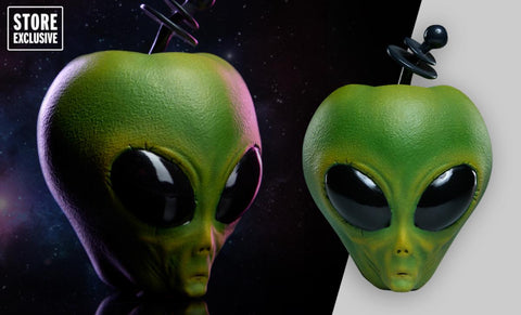 PRE-ORDER: Sideshow Collectibles Alien Apple (Green Variant) Retail Exclusive Replica