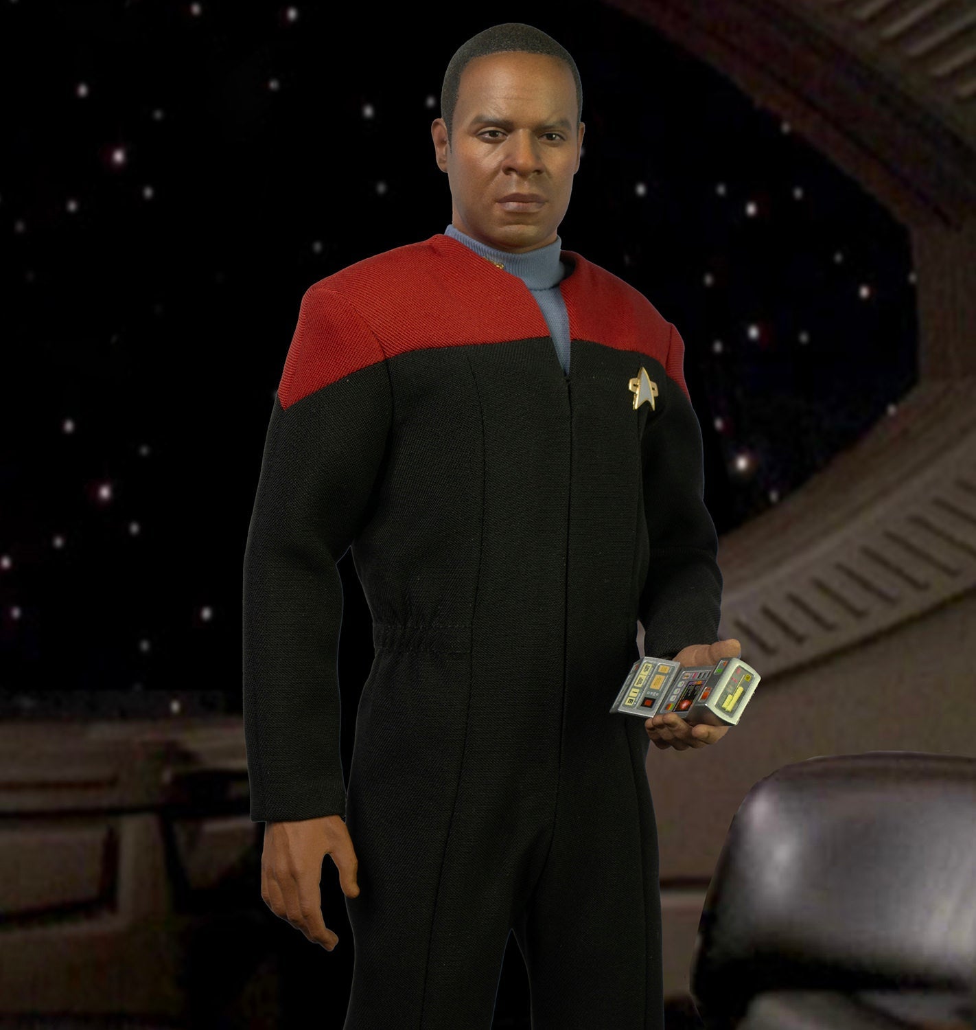 PRE-ORDER: Exo-6 Star Trek: Deep Space Nine Commander Benjamin Sisko (