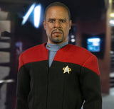 PRE - ORDER: Exo - 6 Star Trek: Deep Space Nine Commander Benjamin Sisko (Season 1 - 3 Ver.) 1:6 Scale Articulated Figure - collectorzown
