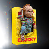 PRE - ORDER: Hollywood Collectibles Group Bride of Chucky: Chucky Life - Size Wall Sculpture Wall Decor - collectorzown