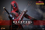 PRE - ORDER: Hot Toys Deadpool & Wolverine Deadpool (Battling Version) Sixth Scale Figure - collectorzown