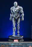 PRE - ORDER: Hot Toys Marvel Comics Superior Iron Man Sixth Scale Figure - collectorzown