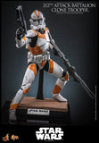 PRE - ORDER: Hot Toys Star Wars: Episode III Revenge of the Sith 212th Attack Battalion Clone Trooper Sixth Scale Figure - collectorzown