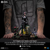 PRE - ORDER: Iron Studios DC Comics Gotham City Sirens Catwoman 1/10 Deluxe Art Scale Statue - collectorzown