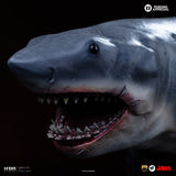 PRE - ORDER: Iron Studios Jaws: Steven Spielberg (Jaws 50th Anniversary) Deluxe Art Scale 1:10 Statue - collectorzown