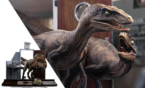 PRE - ORDER: Iron Studios Jurassic Park: Raptors at the Kitchen's Door 1/10 Art Scale Statue - collectorzown