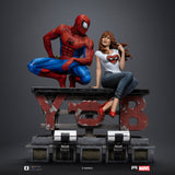 PRE - ORDER: Iron Studios Marvel Comics: Spider - Man and MJ Diorama 1/6 Scale Statue - collectorzown