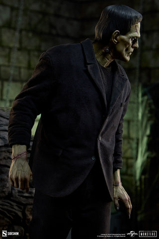 universal monsters frankenstein Frankenstein Premium Format Mixed Media Figure by Sideshow