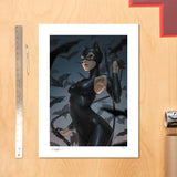 PRE - ORDER: Sideshow Collectibles DC Comics Catwoman Art Print - collectorzown
