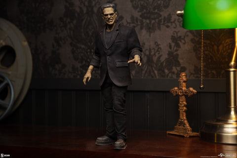 PRE - ORDER: Sideshow Collectibles Frankenstein (Deluxe Edition) Sixth Scale Figure - collectorzown