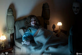 PRE-ORDER: Sideshow Collectibles The Exorcist: Regan MacNeil Sixth Scale Figure - collectorzown