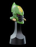 PRE - ORDER: Weta Workshop Warhammer 40K Aeldari Striking Scorpion Helmet Replica - collectorzown