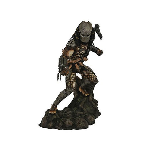 Diamond Select Predator Gallery Jungle Predator Statue