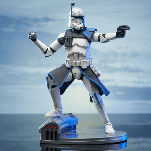 Gentle Giant Star Wars: The Clone Wars Premier Collection Captain Rex 1:7 Scale Statue - collectorzown