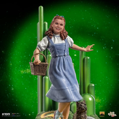 PRE-ORDER: Iron Studios The Wizard of Oz Dorothy Deluxe Art Scale 1/10 Statue - collectorzown