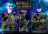 PRE-ORDER: Prime 1 Ultimate Museum Masterline Batman (Comics) Batman Versus The Joker (Concept By Jason Fabok) Deluxe Bonus Version 1/3 Scale Statue - collectorzown