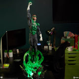 PRE-ORDER: Sideshow Collectibles DC Comics Green Lantern Premium Format Figure - collectorzown