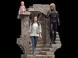 Weta Workshop Labyrinth Sarah and Jareth in the Illusionary Maze 1:6 Scale Statue - collectorzown