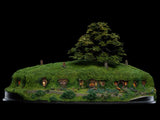 Weta Workshop The Lord of the Rings Bag End on the Hill Limited Edition Diorama - collectorzown