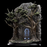 Weta Workshop The Lord of the Rings Doors of Durin Statue - collectorzown